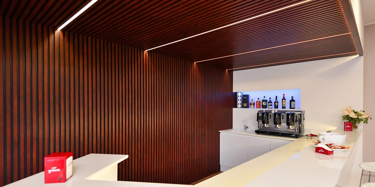 Boiserie in Alluminio Battens Light